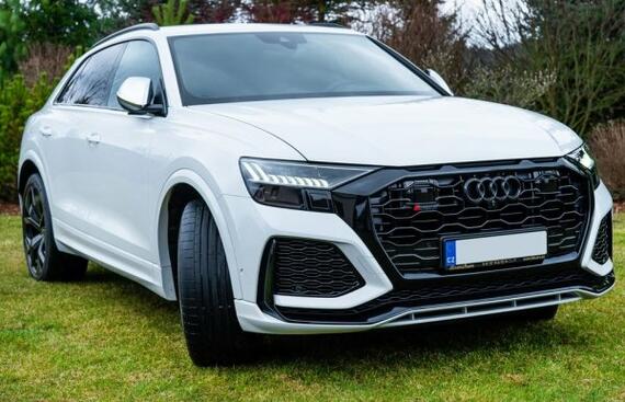 _JINÉ RS Q8 TFSi Quattro Dynamik SUV