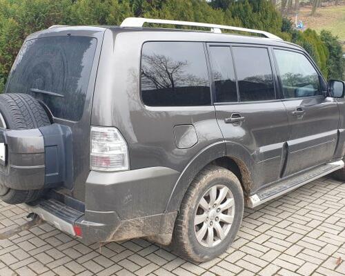 Mitsubishi Pajero 3.2D (V80 V9621)