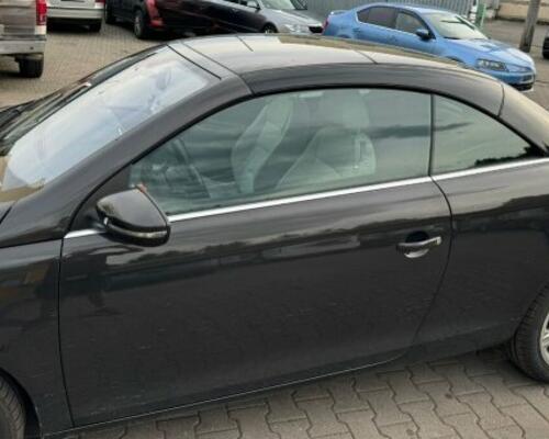 VW (Volkswagen) EOS 2.0 TDi DSG