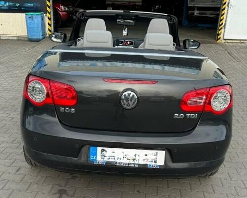 VW (Volkswagen) EOS 2.0 TDi DSG