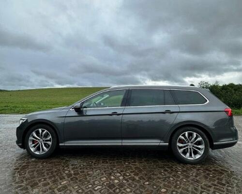 VW (Volkswagen) Passat B8 HIGHLINE 2.0 TDI DSG