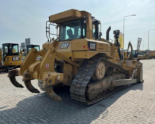 Caterpillar D6T XL