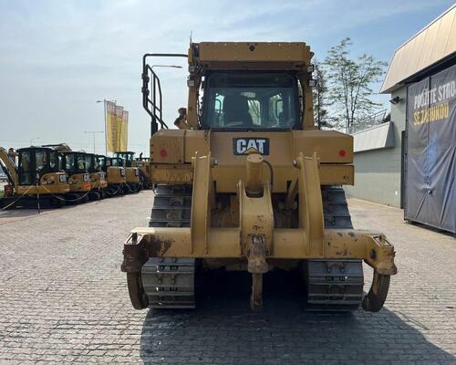 Caterpillar D6T XL