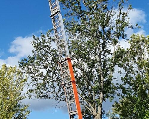 Stavební výtah BÖCKER 22 + střešní ZLOM 6m - CZ dokl.s SPZ