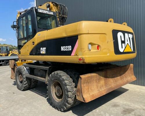 CATerpillar M322 D