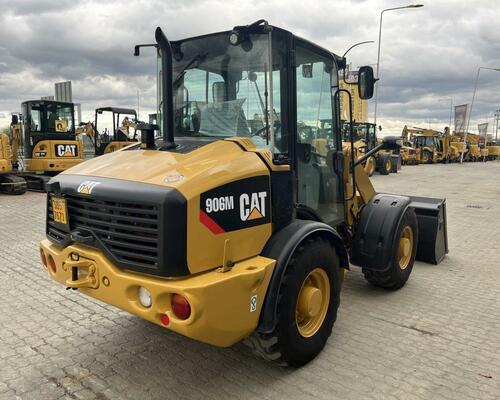 Caterpillar 906M