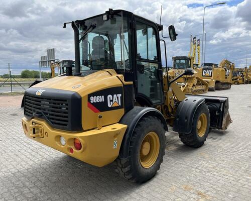 Caterpillar 908M