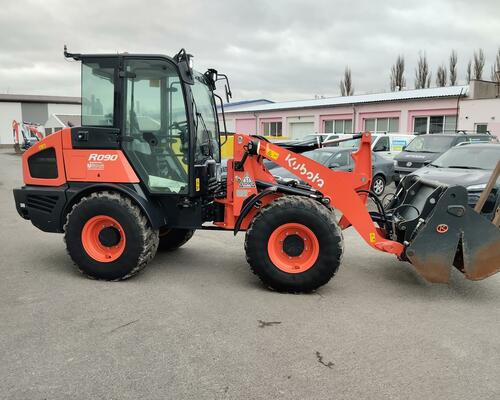 Kubota R090