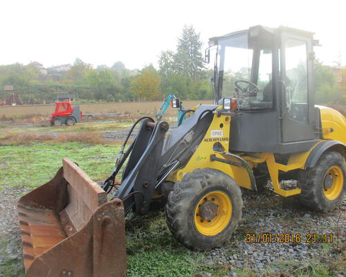 NEW HOLLAND W50