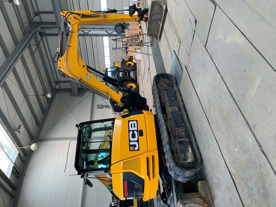 JCB 86C