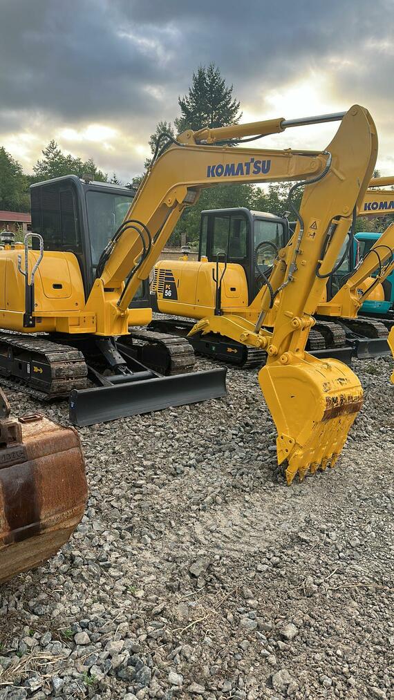 KOMATSU PC56