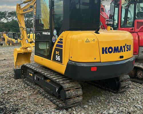 KOMATSU PC56