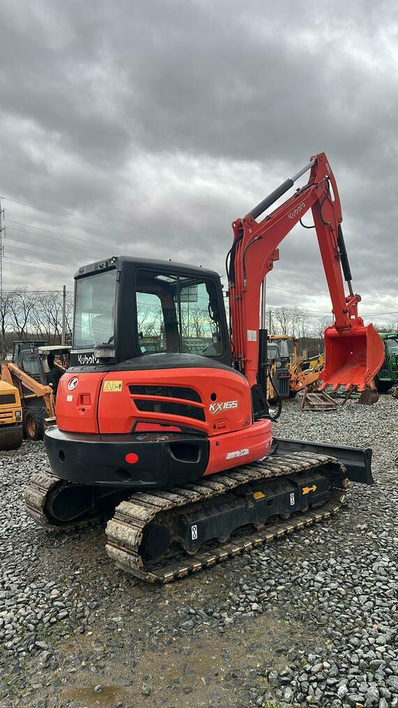 KUBOTA KX165