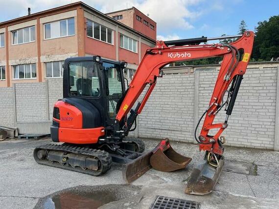 KUBOTA U36 