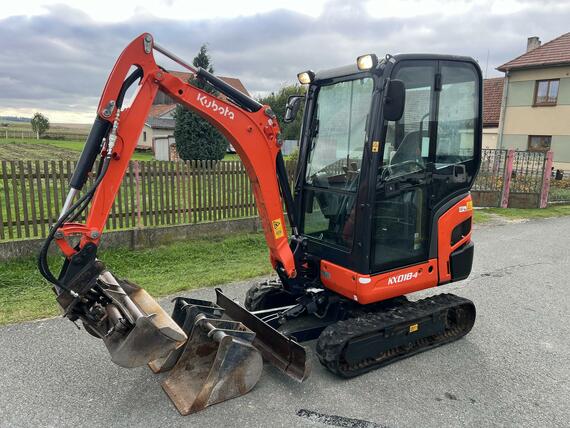 Minibagr Kubota KX018-4 hyd.podvozek + hyd.svahovka, podkopy