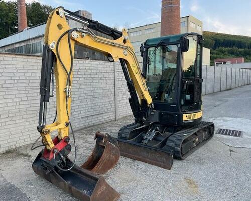 YANMAR Vio 33