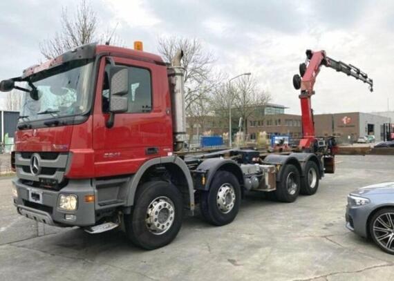 Mercedes Actros 3241 + HMF 2420