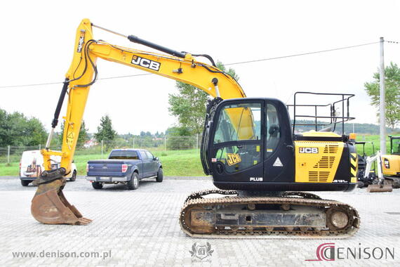 JCB JS131 LC+