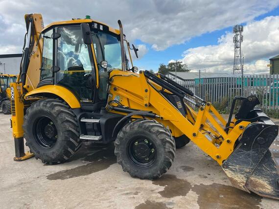 JCB 3CX 2022 joystick, přední rychloupínák