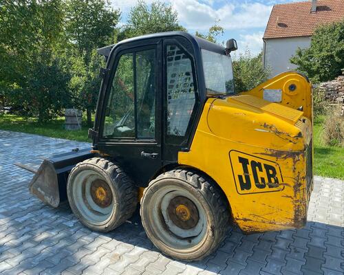 Kolový smykový nakladač JCB 160 Robot