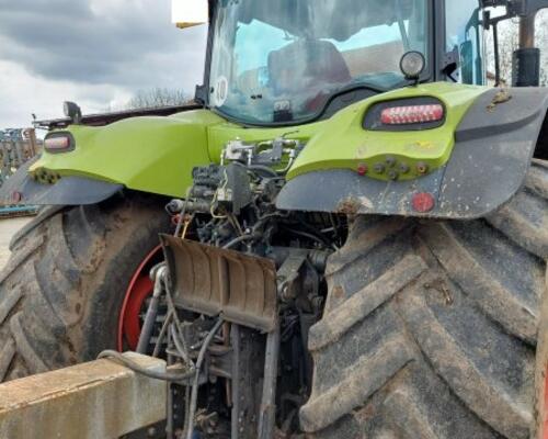 Claas Axion 870