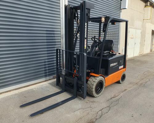 Doosan B25 X - 5